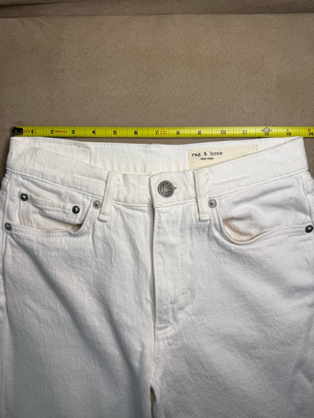 rag & bone Harlow Mid-Rise Straight Jeans  Optic White Womens Size 26 - Picture 4 of 10